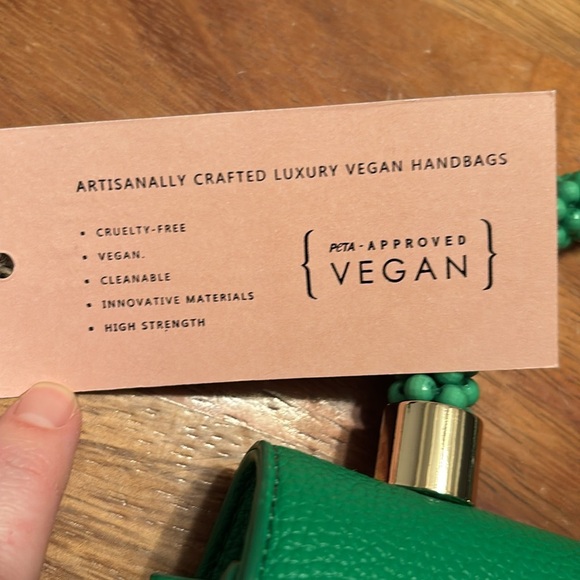E | N Expressions NYC Green Luxury Vegan Handbag NWT - Picture 8 of 10